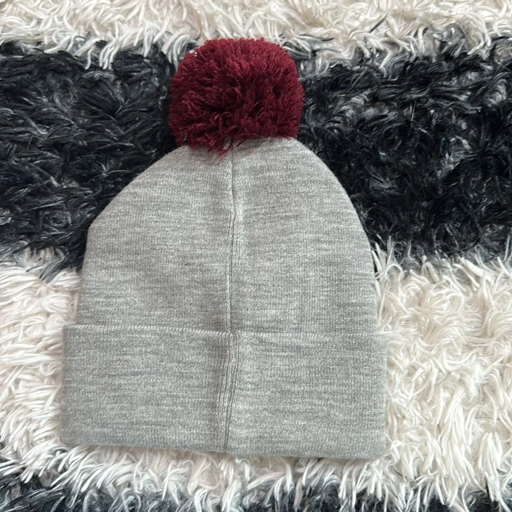 H&M x Harry Potter Gryffindor Gray Pom Beanie, Youth Size 8-14